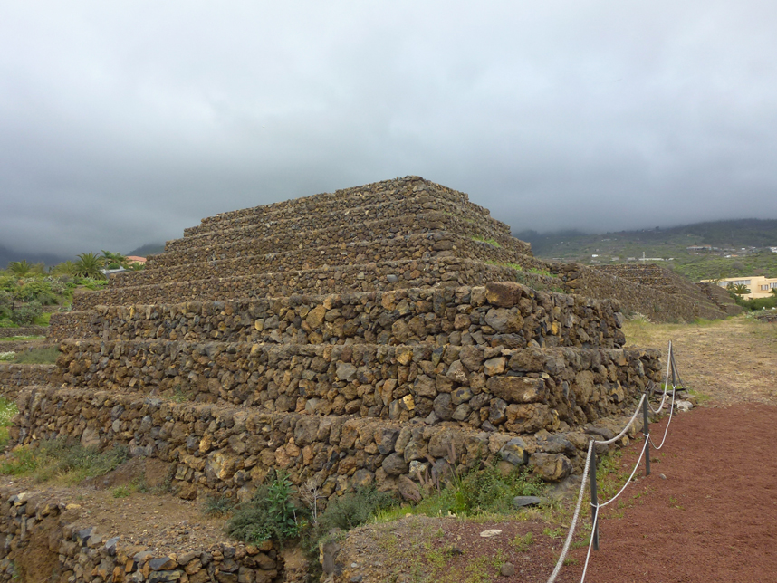 piramidy na Teneryfie