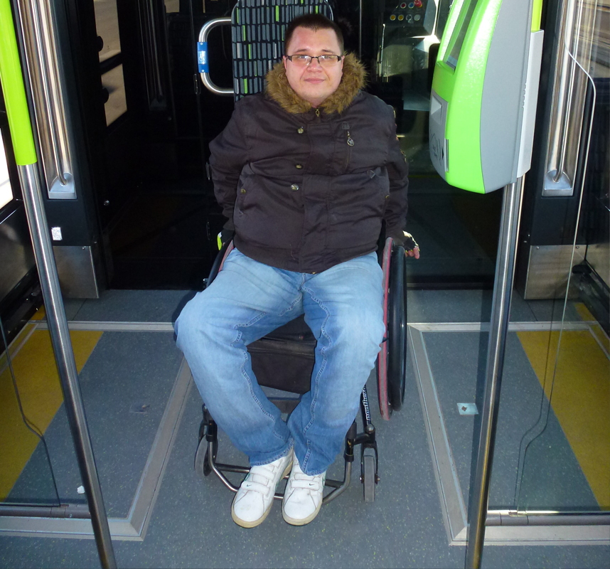 tramwaje w Olsztynie miejsce dla niepełnosprawnych