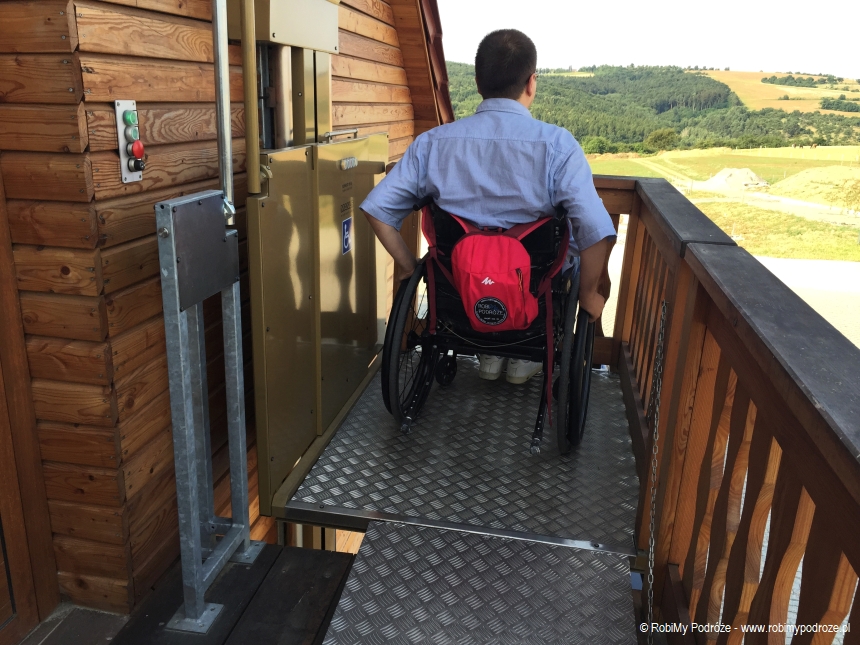 platforma dla niepełnosprawnych w Ranč Milovice Czechy