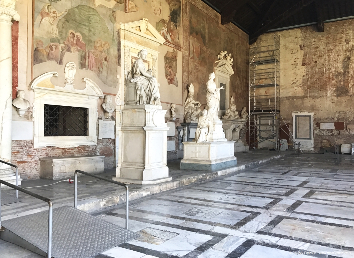 pomniki i sarkofagi w Camposanto Monumentale