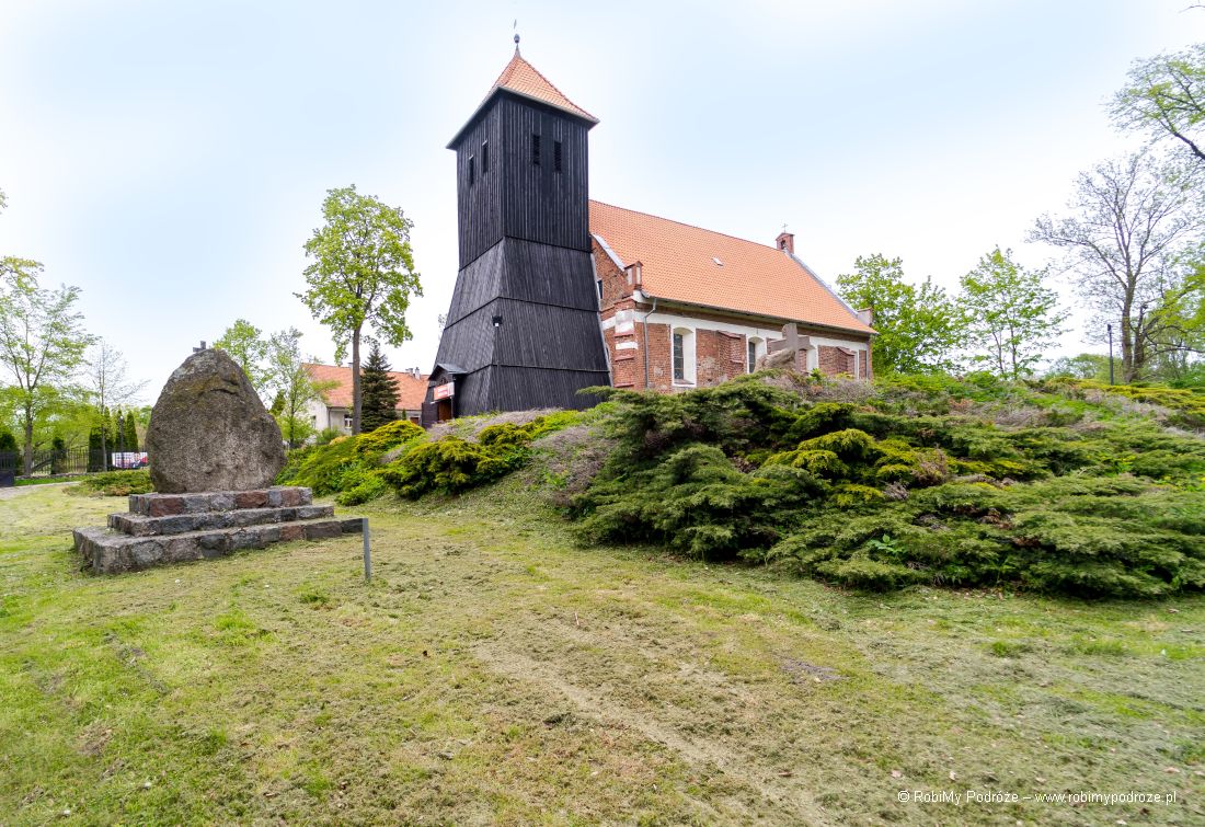 kościół drewniany w Klewkach