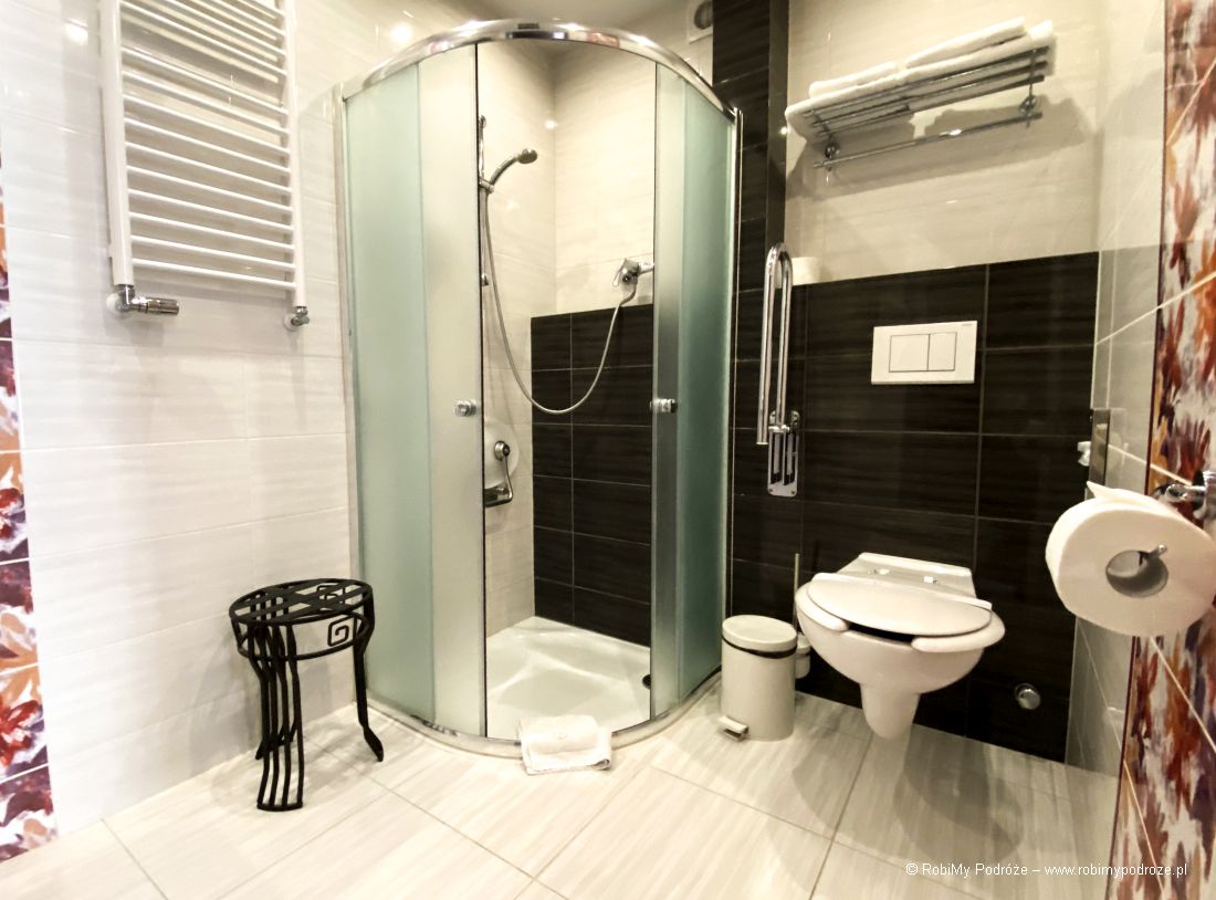 łazienka dla niepełnosprawnych hotel Atrium