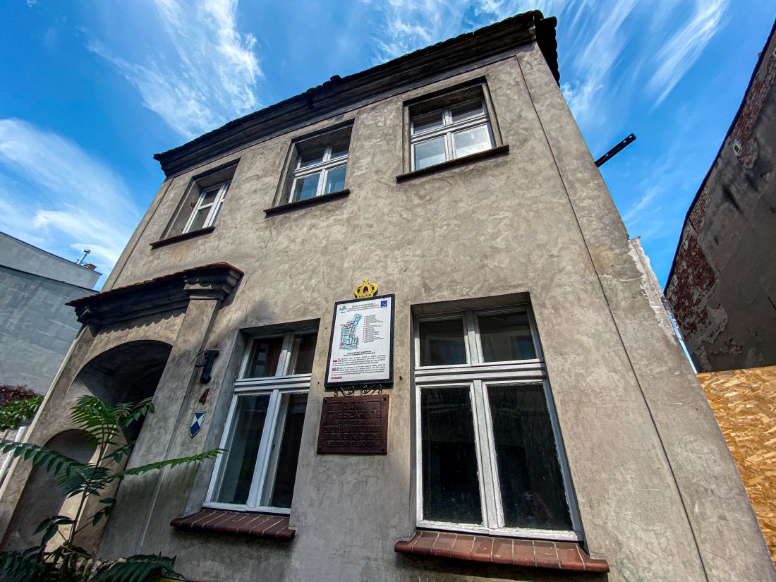 szkoła talmudyczna i dom modlitwy w Lesznie