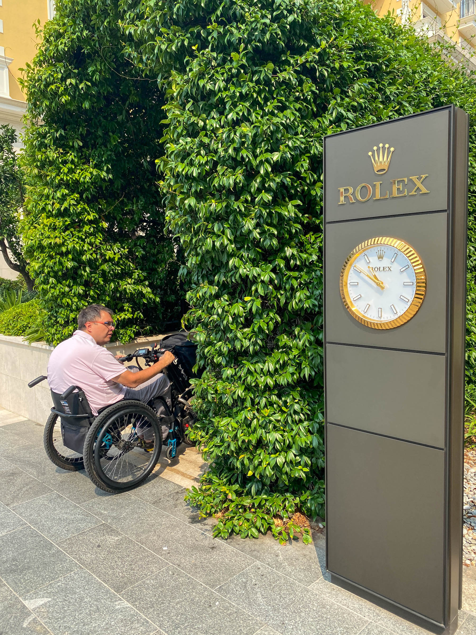 Zegar Rolexa w Tivacie