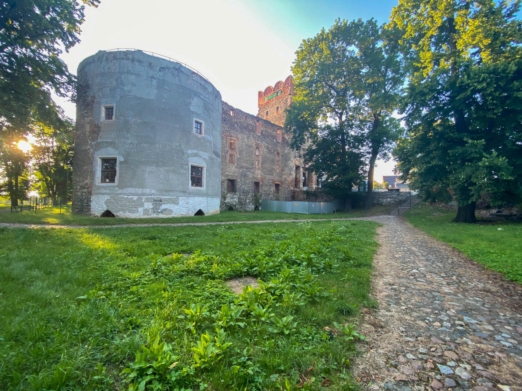 Ruiny zamku z XIV wieku